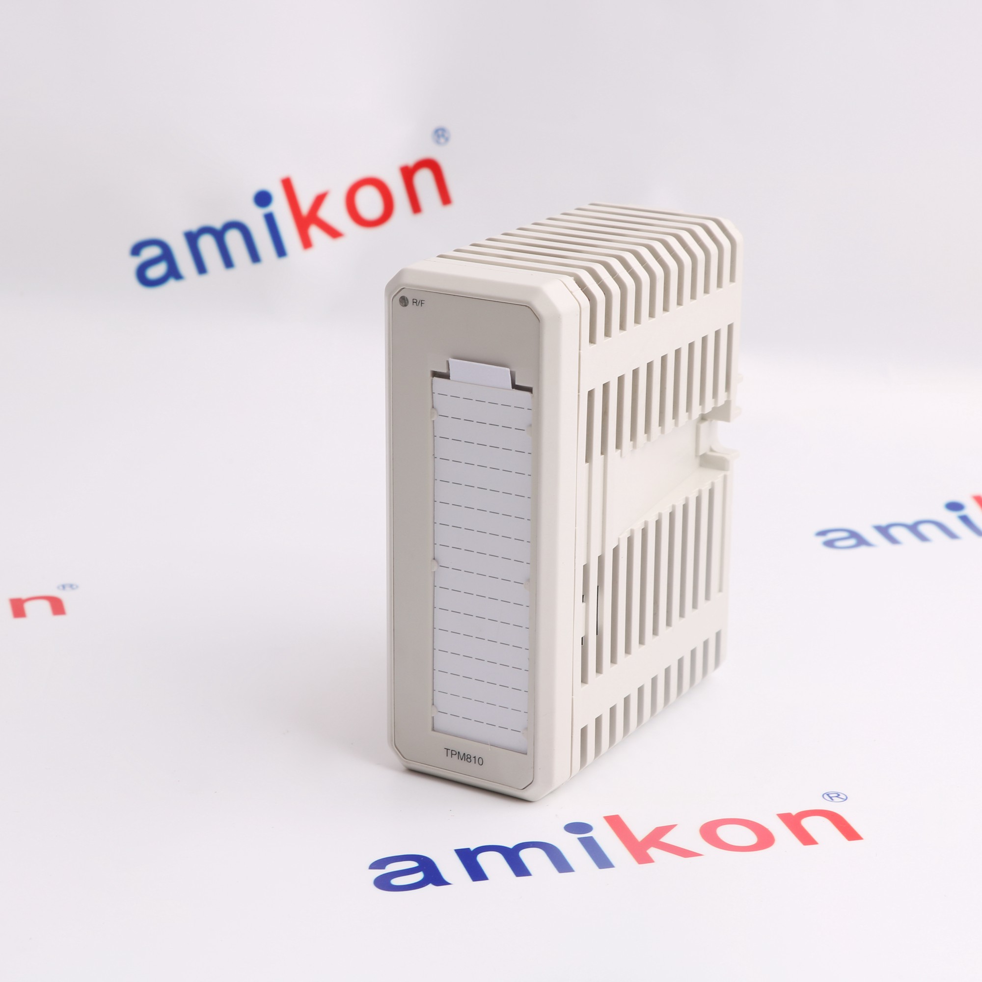 TPM810